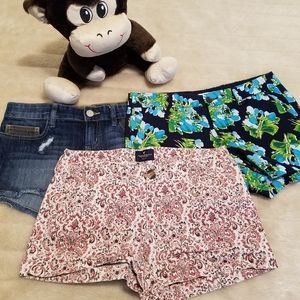 Womens size 4 shorts bundle of 3 pair
